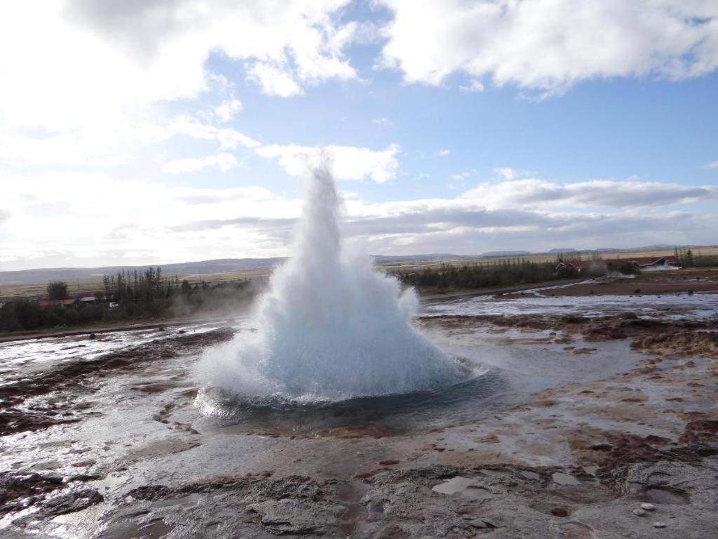 Blackwood Cottage Near Geysir Рейкхольт Экстерьер фото